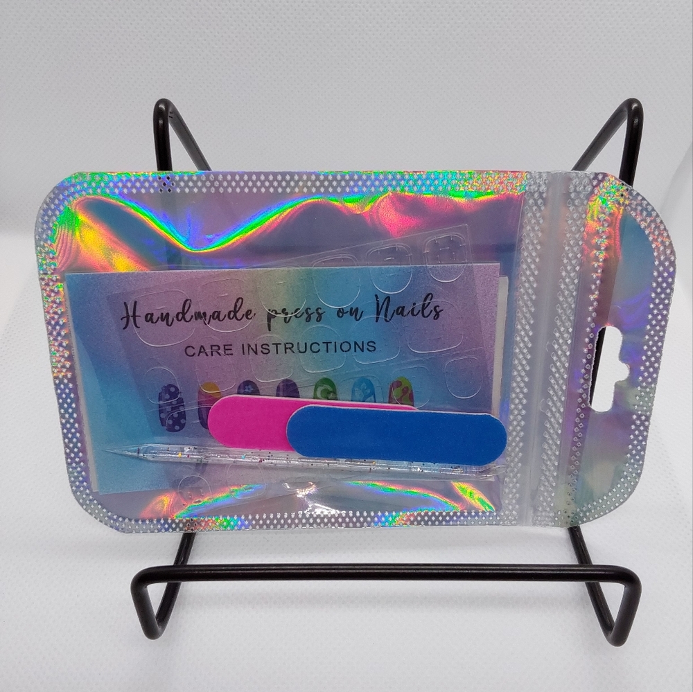 HAND PAINTED PRESS ON NAILS, REFLECTIVE GLITTER, LONG COFFIN, 24 NAILS - Picture 4 of 4